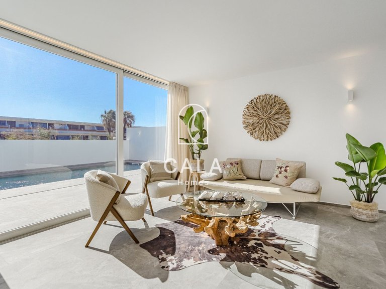 Villa for Sale in Costa Del Silencio, Tenerife 13