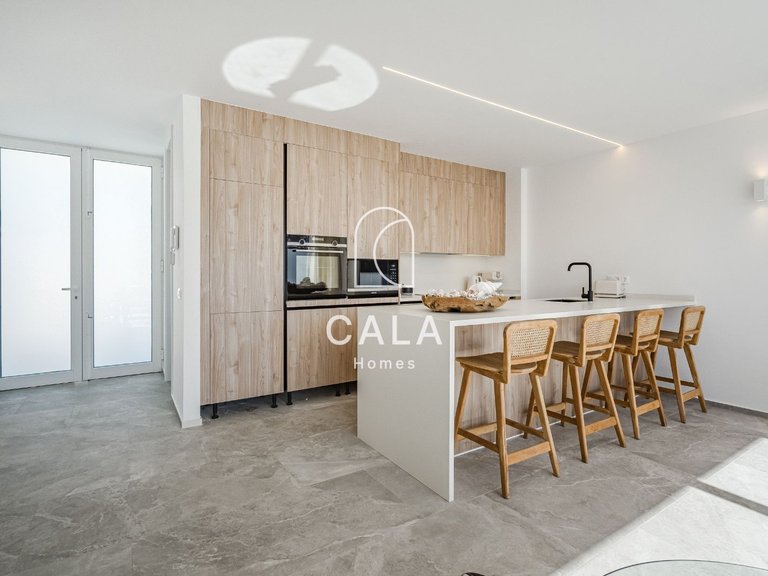 Villa for Sale in Costa Del Silencio, Tenerife 14