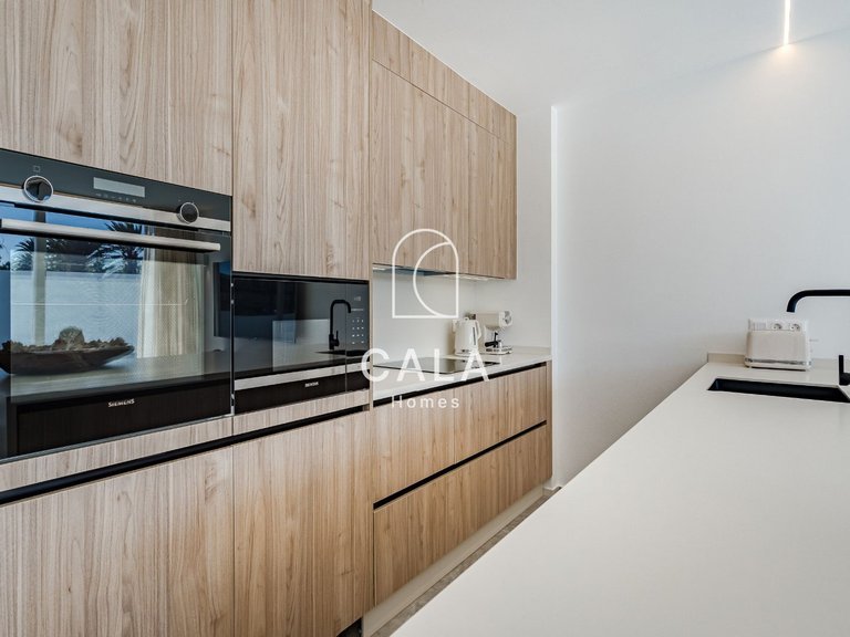 Villa for Sale in Costa Del Silencio, Tenerife 15