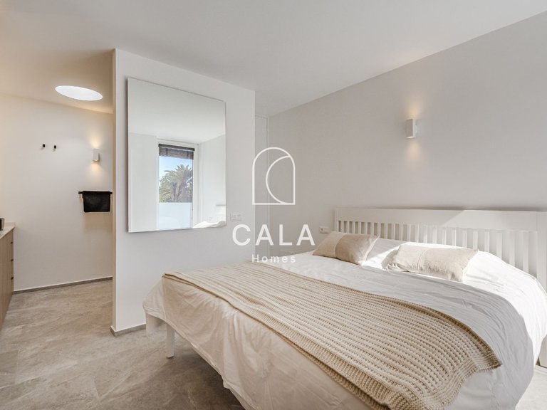 Villa for Sale in Costa Del Silencio, Tenerife 17