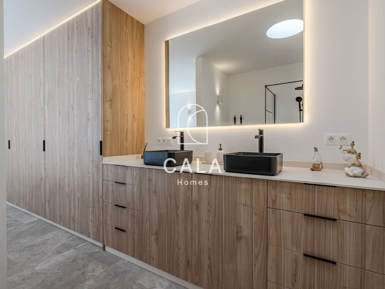 Villa for Sale in Costa Del Silencio, Tenerife 18