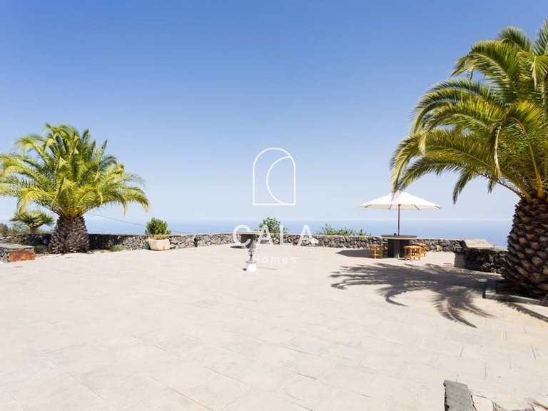 Villa for Sale in Granadilla De Abona, Tenerife 9