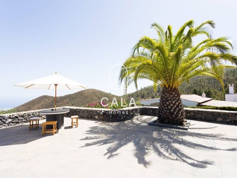 Villa for Sale in Granadilla De Abona, Tenerife 3