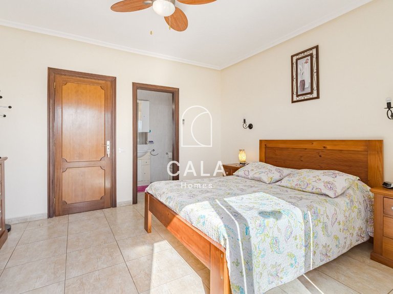 Villa for Sale in Callao Salvaje, Tenerife 12