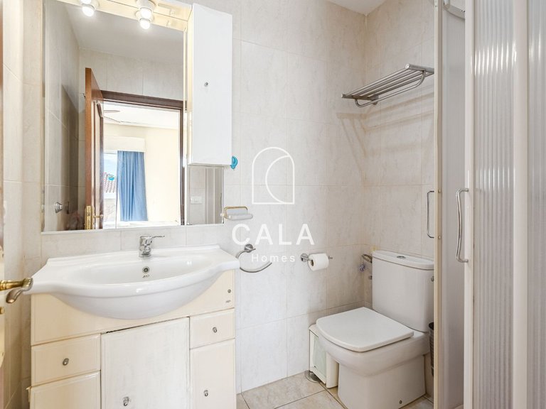 Villa for Sale in Callao Salvaje, Tenerife 19