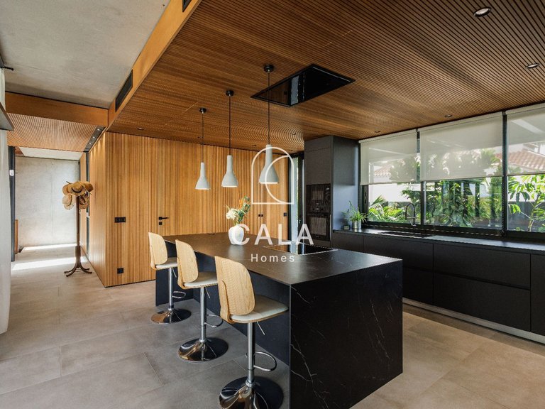 Villa for Sale in Playa Paraíso, Tenerife 19