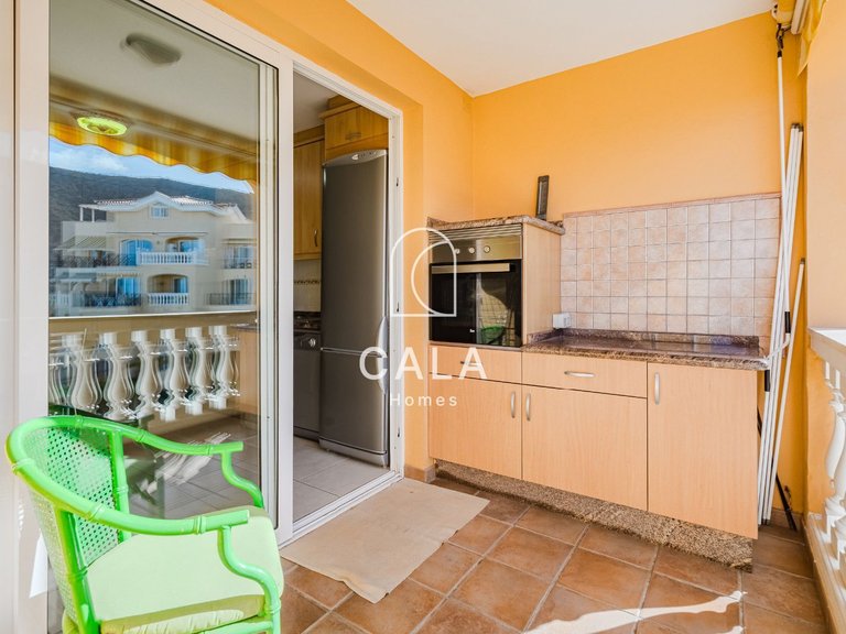 Apartment for Sale in Playa De Los Cristianos, Tenerife 14