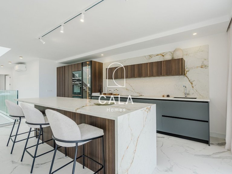 Villa for Sale in Costa Adeje, Tenerife 3