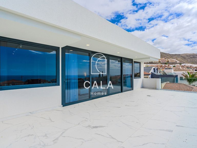 Villa for Sale in Costa Adeje, Tenerife 31
