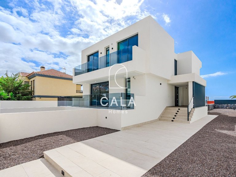 Villa for Sale in Costa Adeje, Tenerife 40