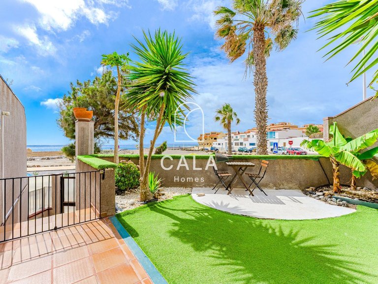 Town House for Sale in El Medano, Tenerife 1