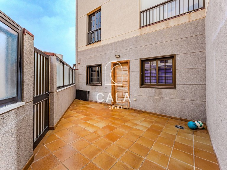 Town House for Sale in El Medano, Tenerife 4