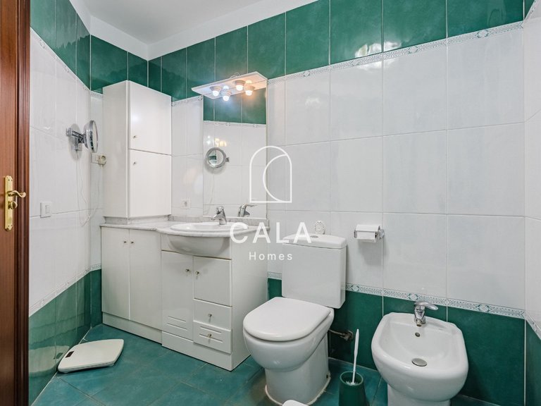 Apartment for Sale in Playa De Los Cristianos, Tenerife 16