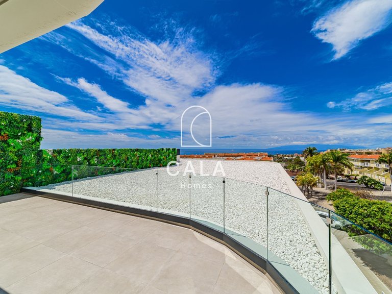 Penthouse for Sale in Costa Adeje, Tenerife 7