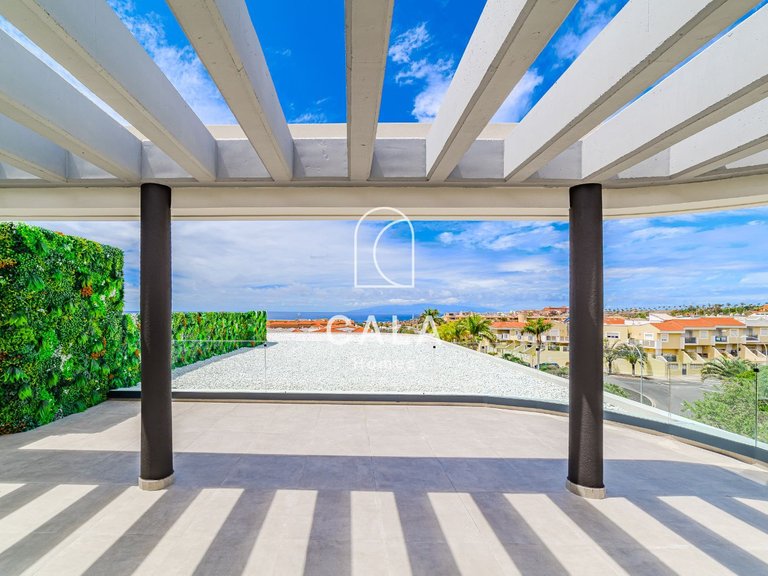 Penthouse for Sale in Costa Adeje, Tenerife 8