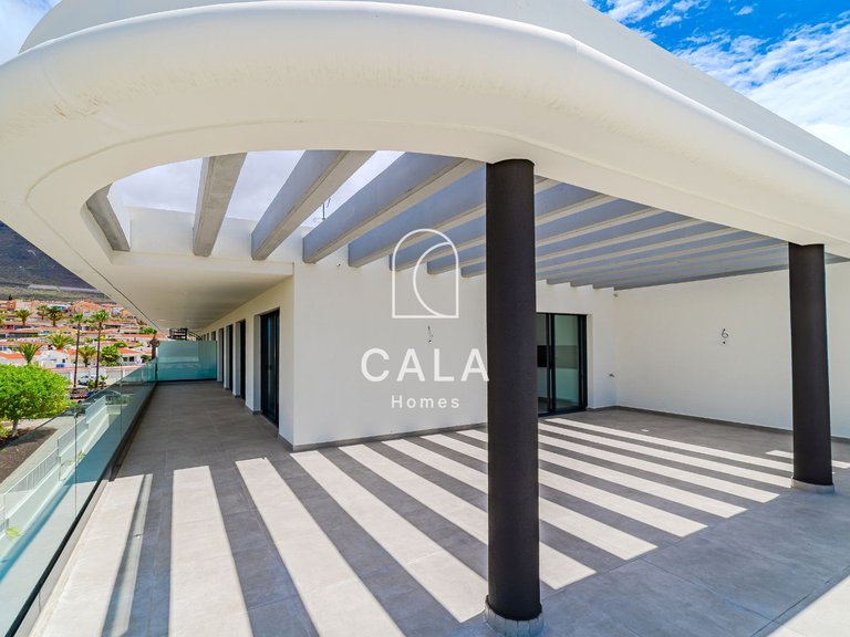 Penthouse for Sale in Costa Adeje, Tenerife 10