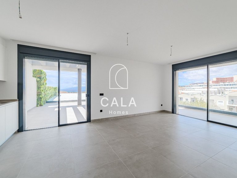 Penthouse for Sale in Costa Adeje, Tenerife 14