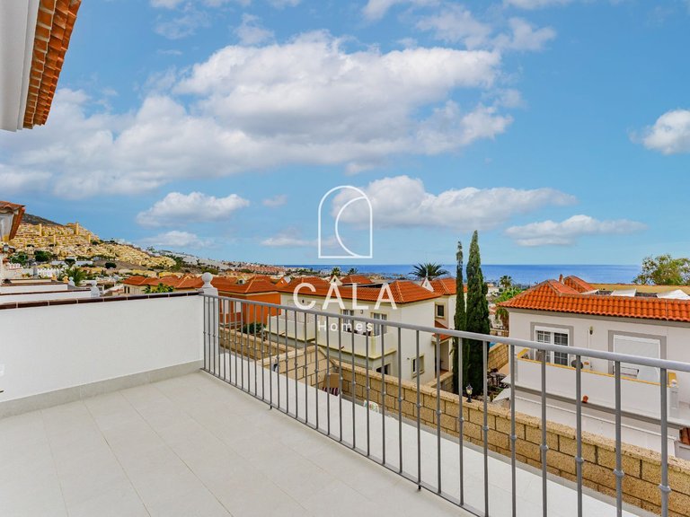 Town House for Sale in Costa Adeje, Tenerife 17