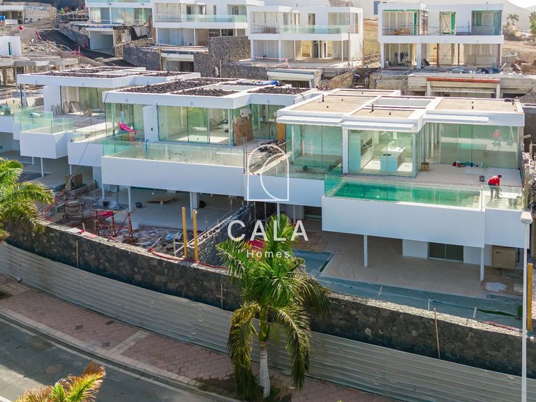 Villa for Sale in Costa Adeje, Tenerife 1