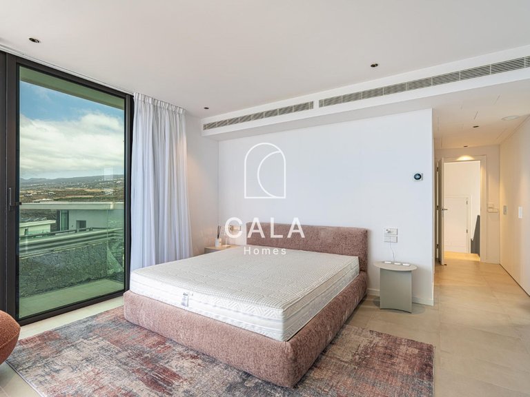 Villa for Sale in Abama, Tenerife 28