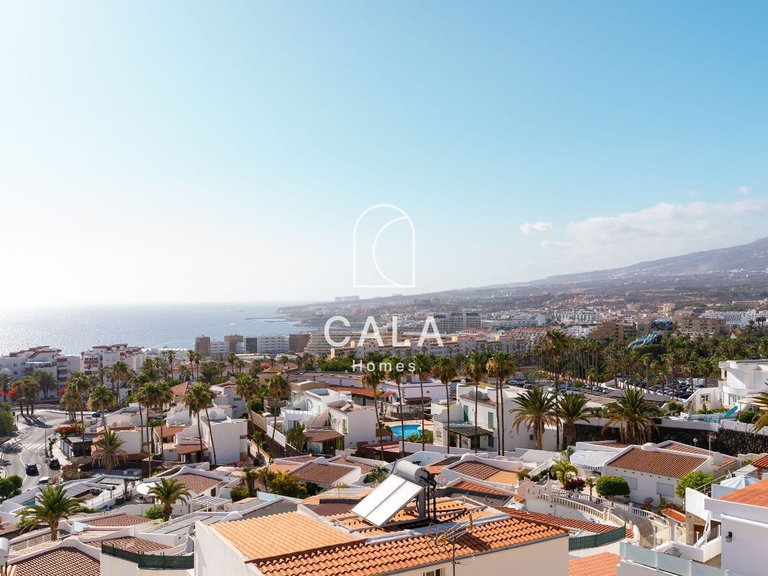 Villa for Sale in San Eugenio Alto, Tenerife 16