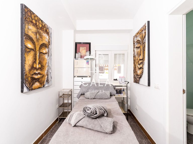 Villa for Sale in San Eugenio Alto, Tenerife 25