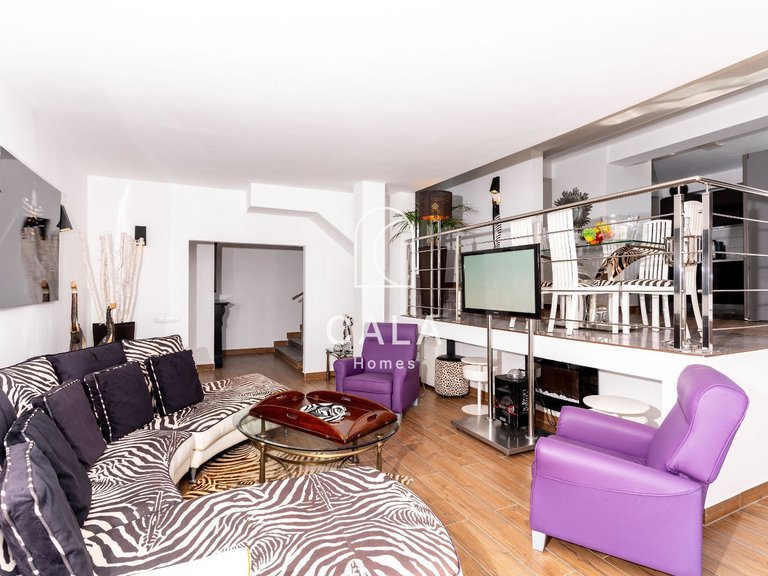 Villa for Sale in San Eugenio Alto, Tenerife 30