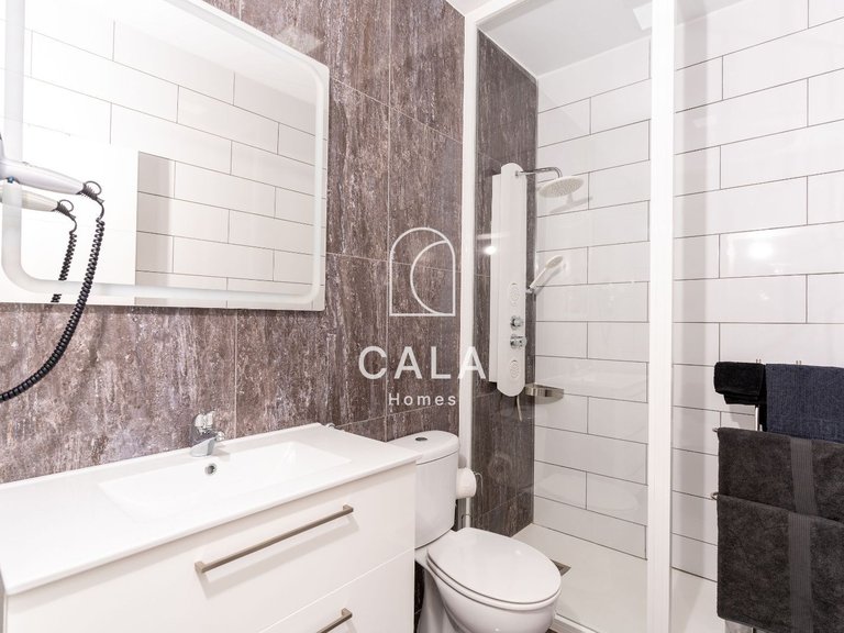 Villa for Sale in San Eugenio Alto, Tenerife 36