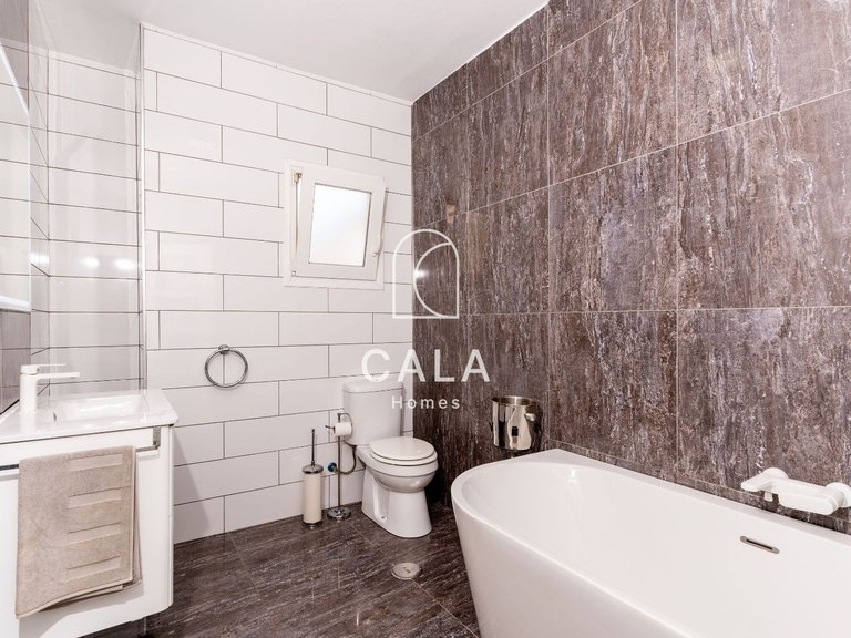 Villa for Sale in San Eugenio Alto, Tenerife 38