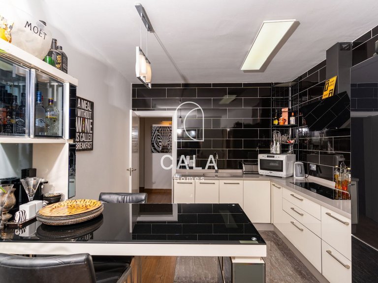 Villa for Sale in San Eugenio Alto, Tenerife 46