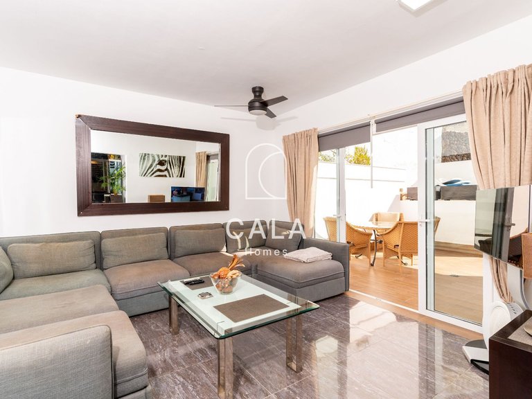 Villa for Sale in San Eugenio Alto, Tenerife 47