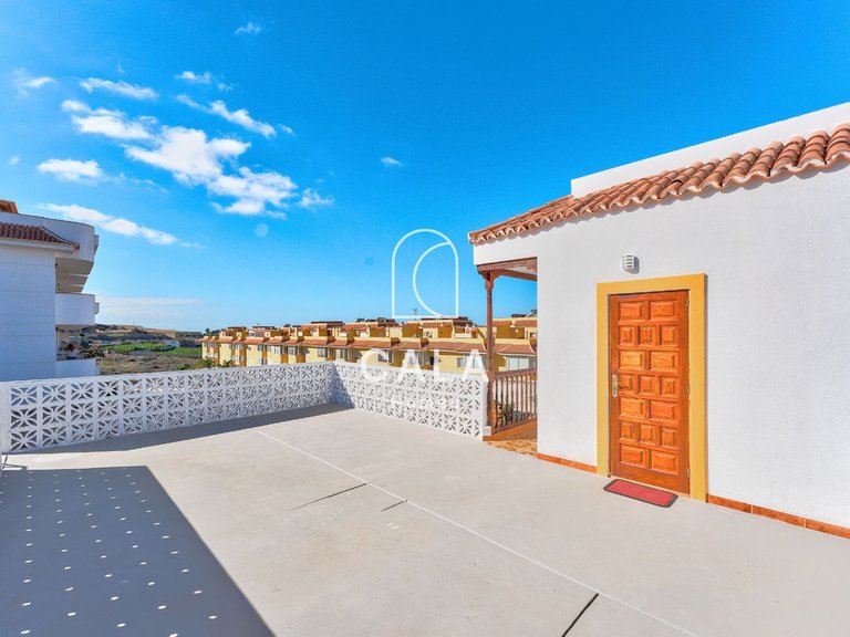 Villa for Sale in Puerto De Santiago, Tenerife 3