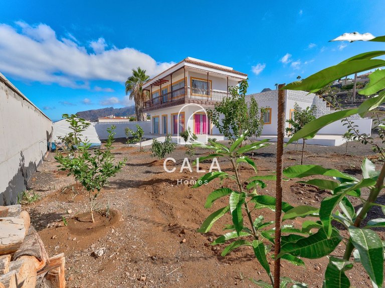 Villa for Sale in Puerto De Santiago, Tenerife 15
