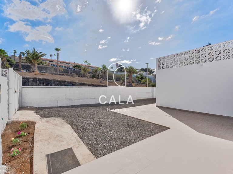 Villa for Sale in Puerto De Santiago, Tenerife 30