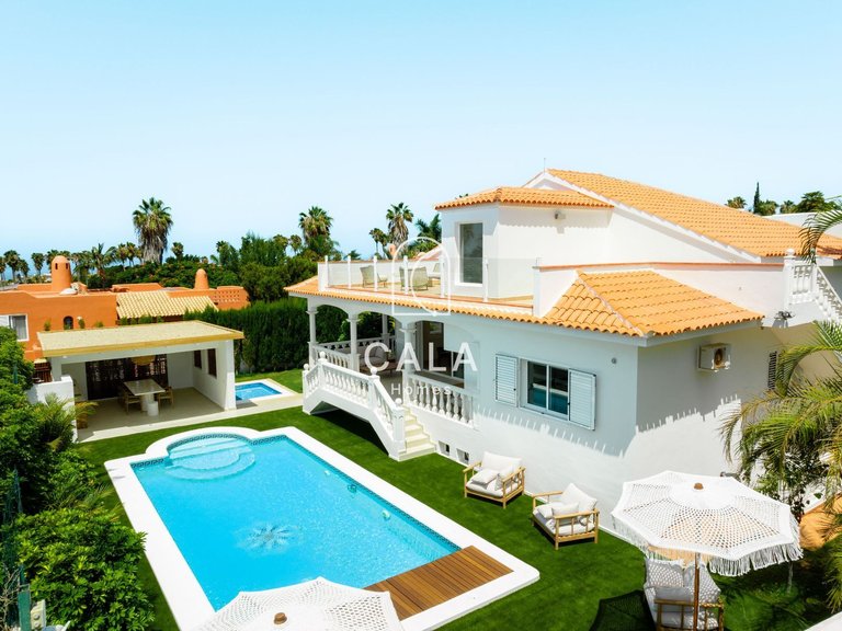 Villa for Sale in Costa Adeje, Tenerife 2