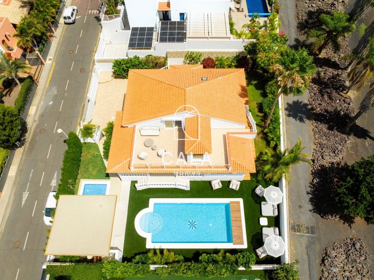 Villa for Sale in Costa Adeje, Tenerife 5
