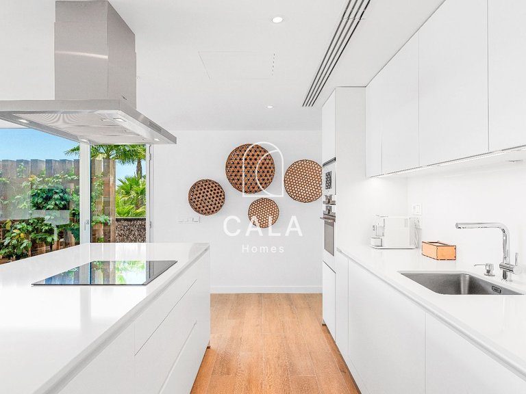 Villa for Sale in Abama, Tenerife 28