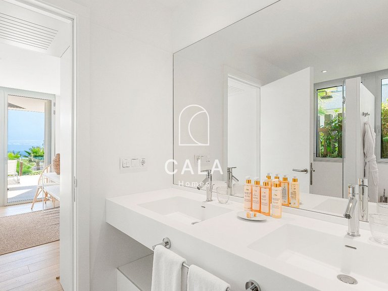 Villa for Sale in Abama, Tenerife 37