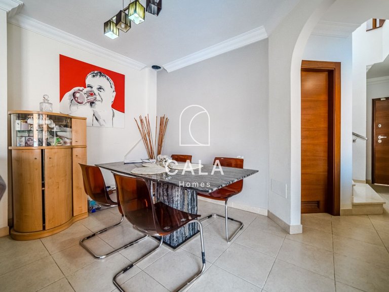 Villa for Sale in Playa De Los Cristianos, Tenerife 7