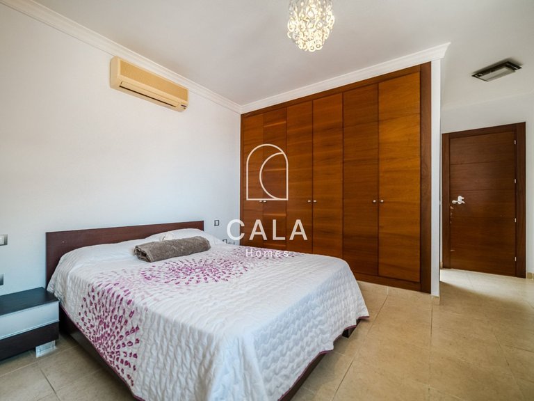Villa for Sale in Playa De Los Cristianos, Tenerife 24