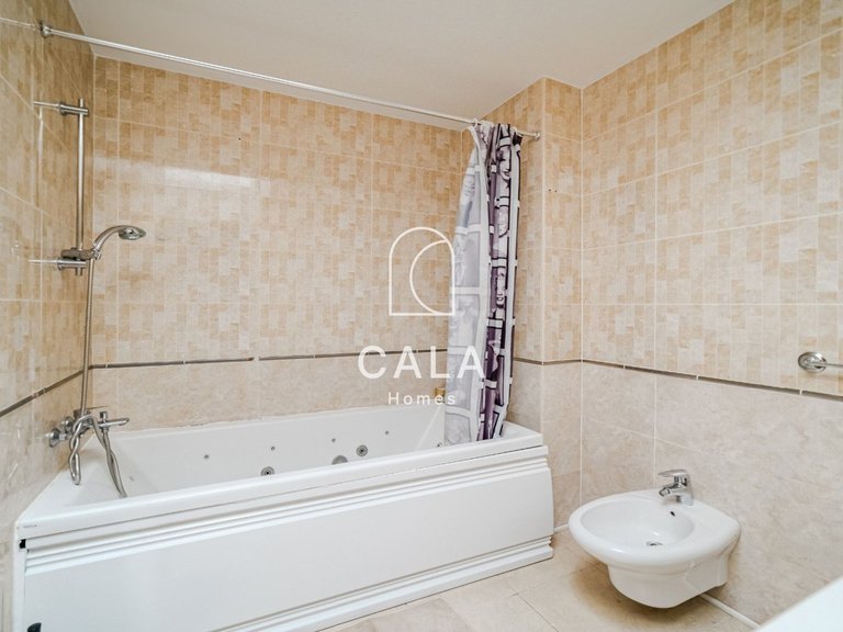 Villa for Sale in Playa De Los Cristianos, Tenerife 28