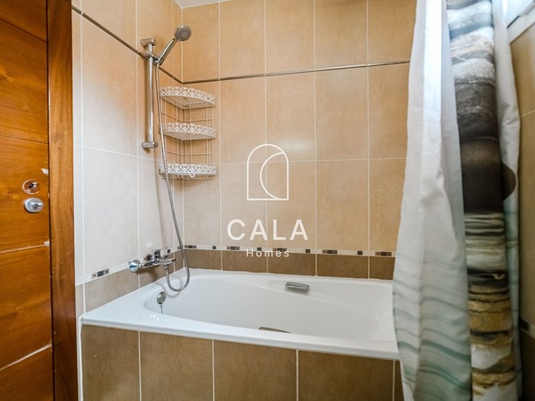 Villa for Sale in Playa De Los Cristianos, Tenerife 31