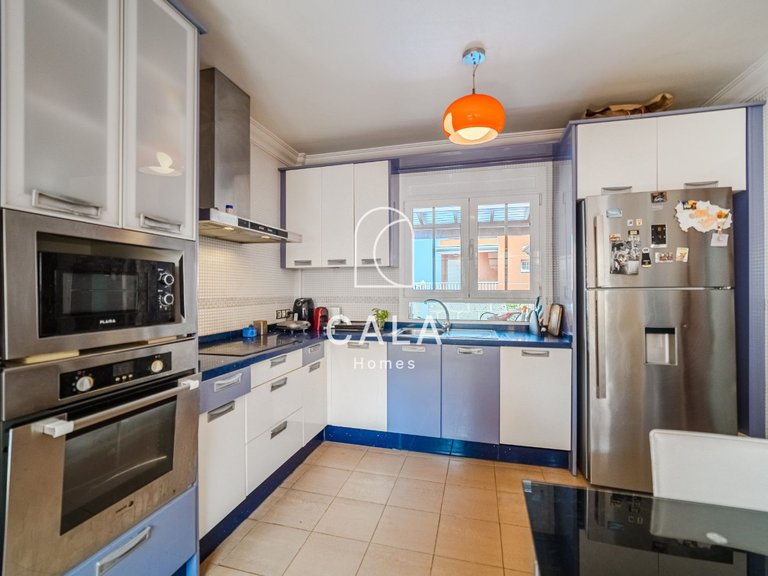 Villa for Sale in Playa De Los Cristianos, Tenerife 3