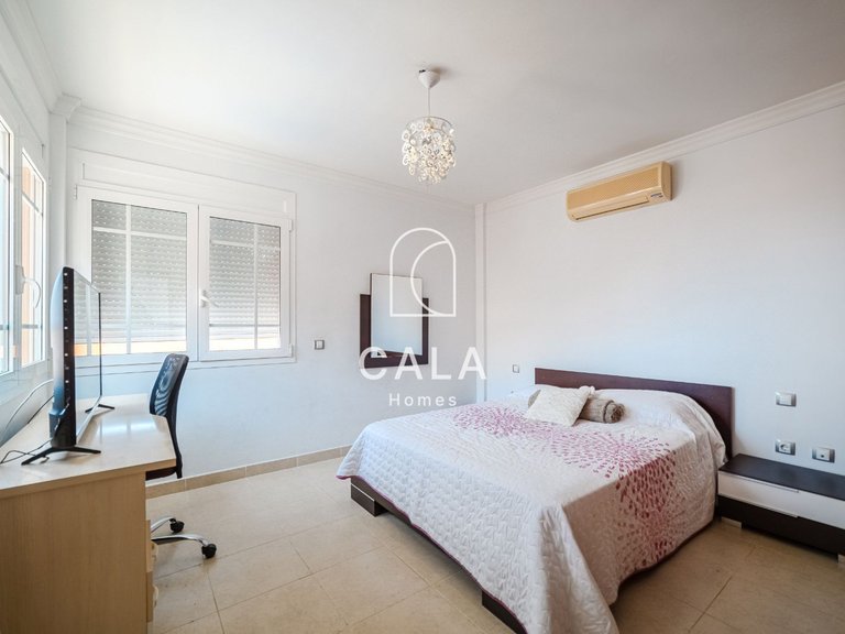 Villa for Sale in Playa De Los Cristianos, Tenerife 26