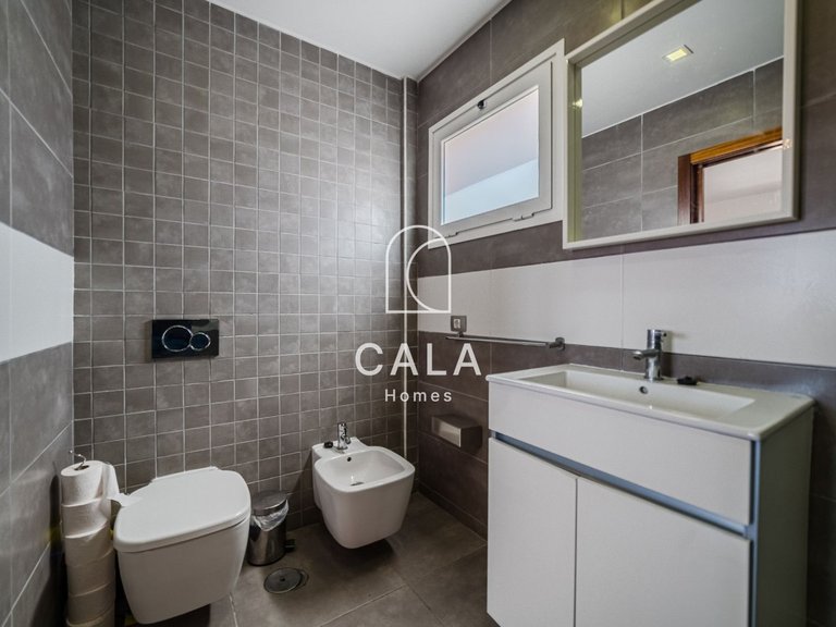 Villa for Sale in Playa De Los Cristianos, Tenerife 23