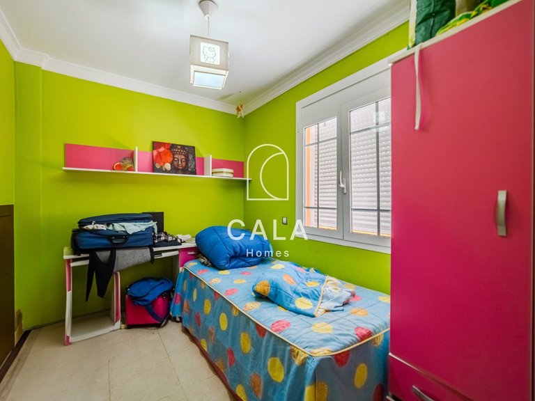 Villa for Sale in Playa De Los Cristianos, Tenerife 35