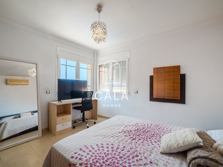 Villa for Sale in Playa De Los Cristianos, Tenerife 27