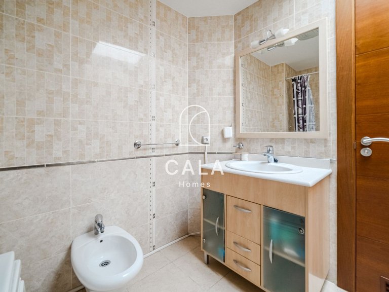 Villa for Sale in Playa De Los Cristianos, Tenerife 34