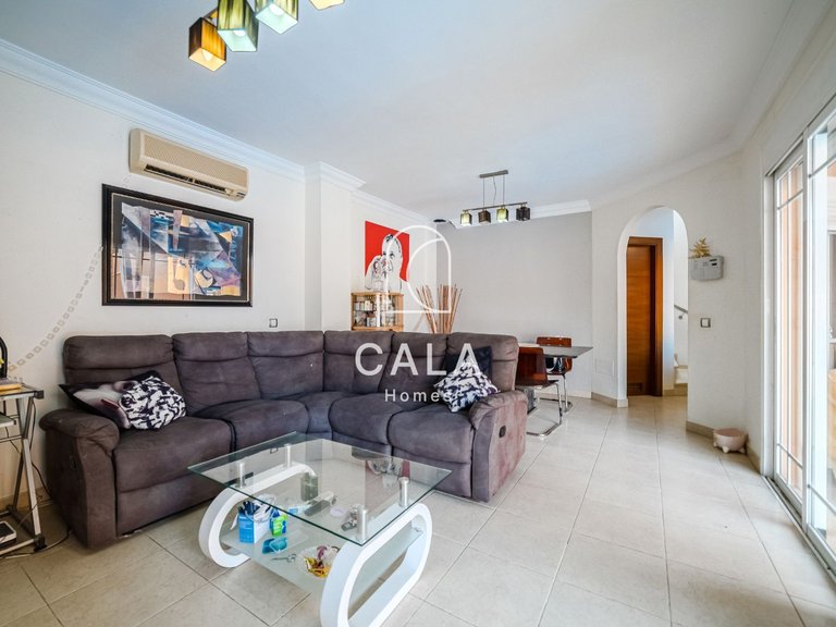 Villa for Sale in Playa De Los Cristianos, Tenerife 10