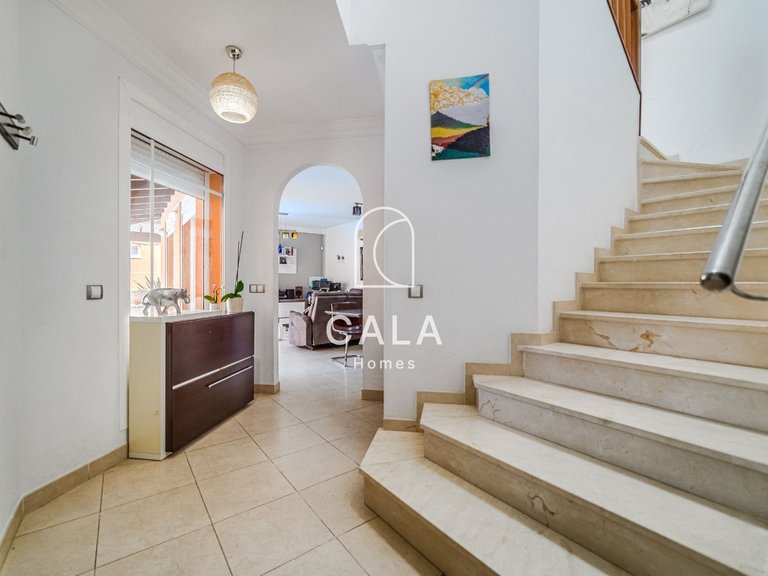 Villa for Sale in Playa De Los Cristianos, Tenerife 17